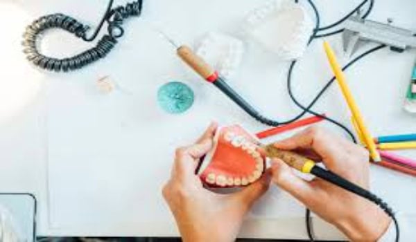 Dental Lab Marketing: Building Your Brand and Reaching Dentists Effectively 2024